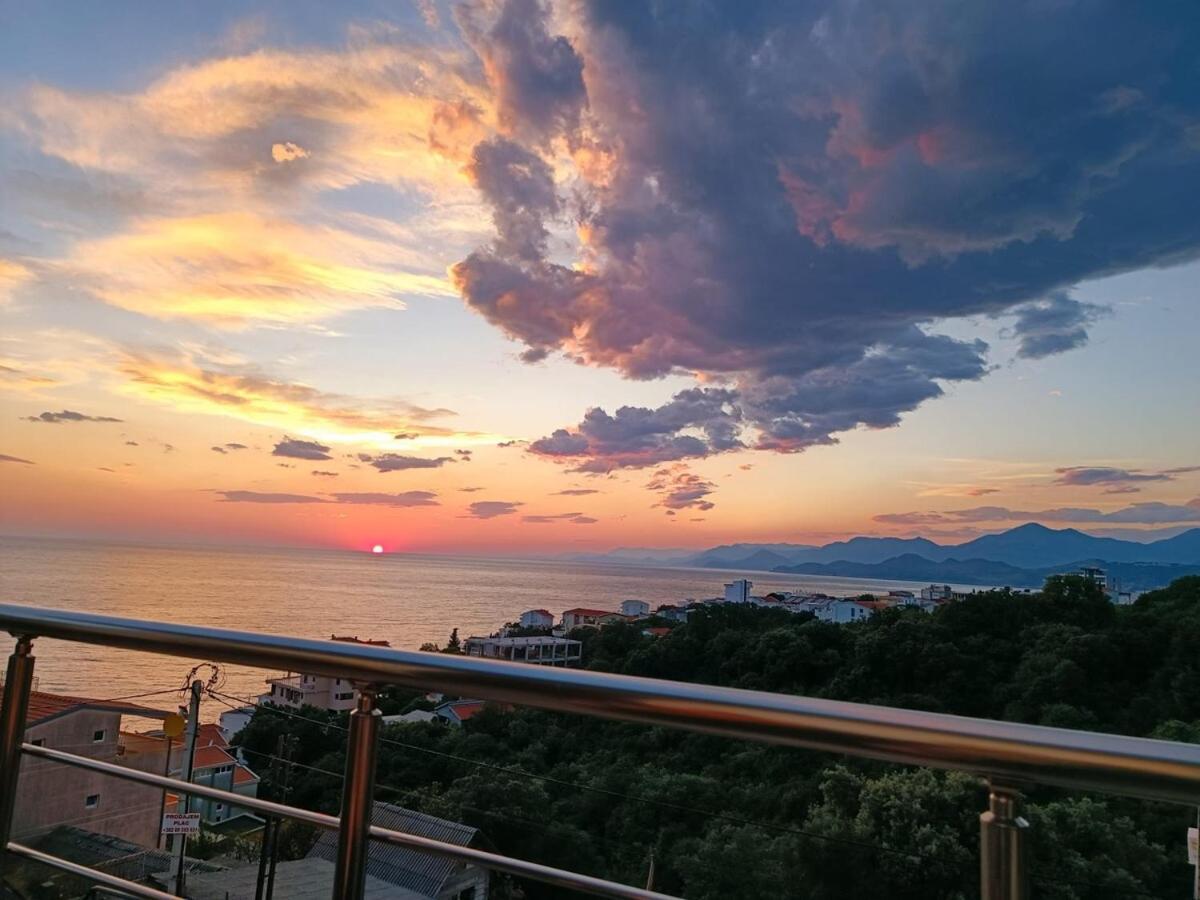 Carefree Apartments อุลซิน ภายนอก รูปภาพ